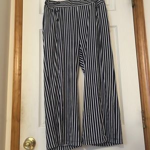 Robert Louis navy blue and white striped flowy pants size large